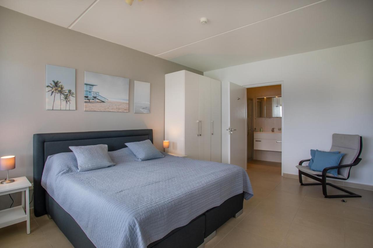 Blue Bay Beach Apartments ภายนอก รูปภาพ