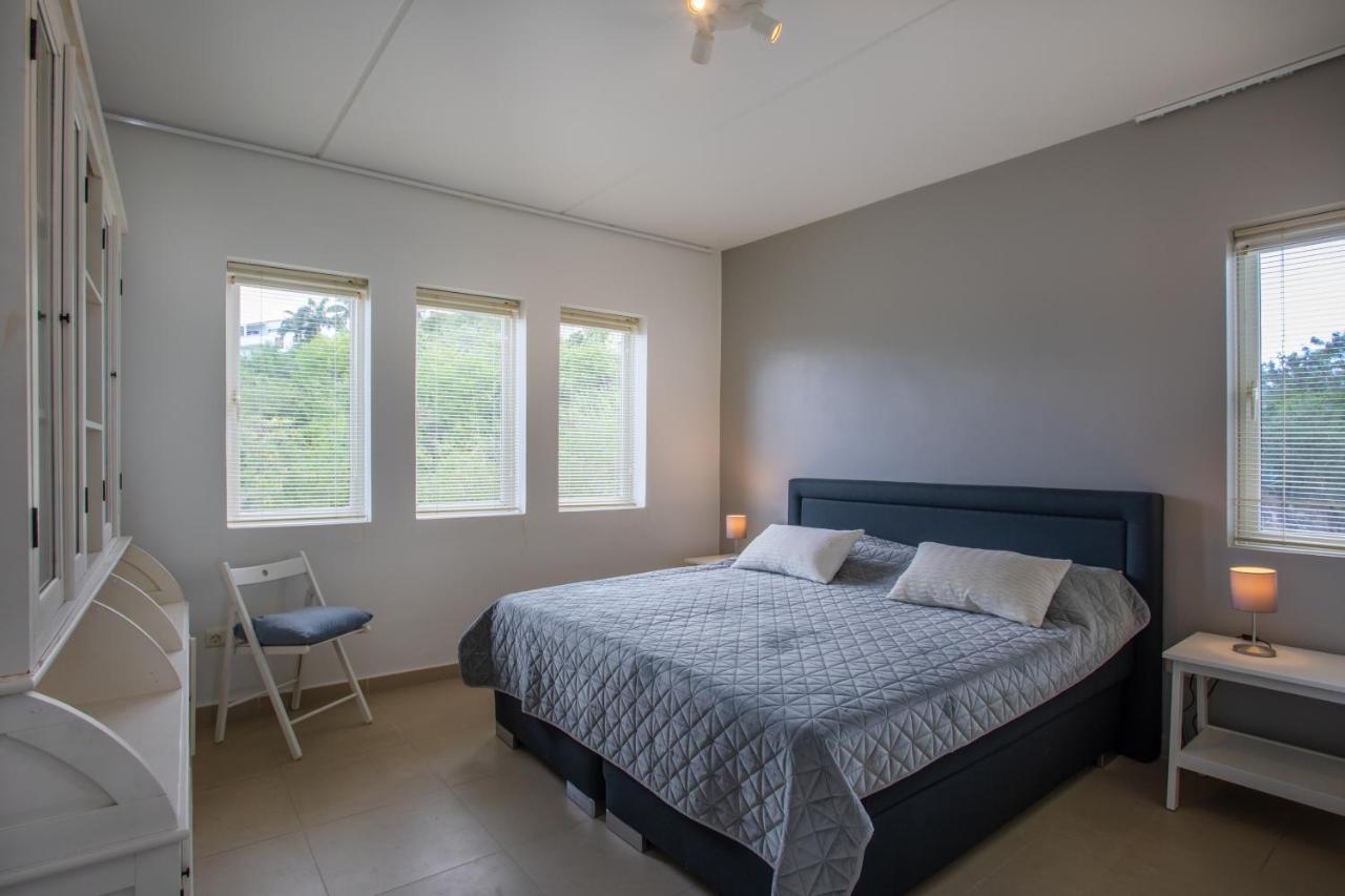 Blue Bay Beach Apartments ภายนอก รูปภาพ