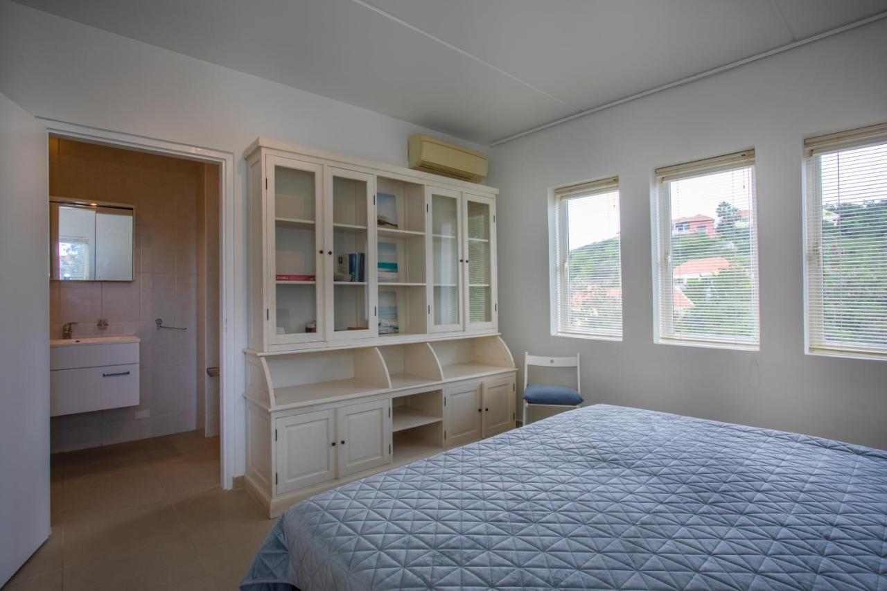 Blue Bay Beach Apartments ภายนอก รูปภาพ