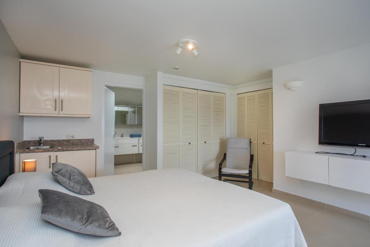 Blue Bay Beach Apartments ภายนอก รูปภาพ