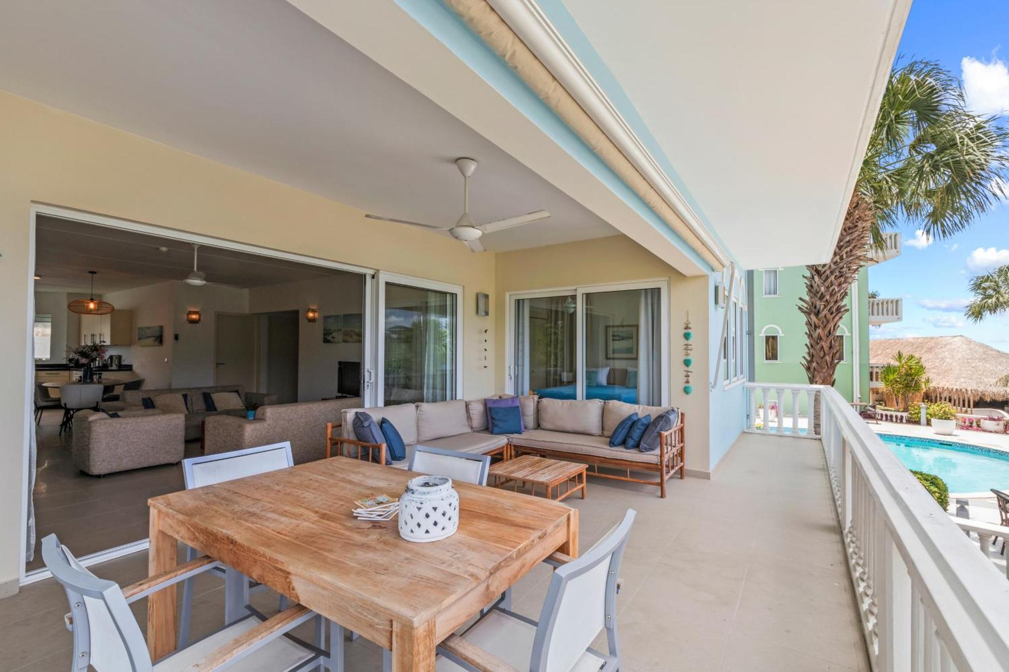 Blue Bay Beach Apartments ภายนอก รูปภาพ