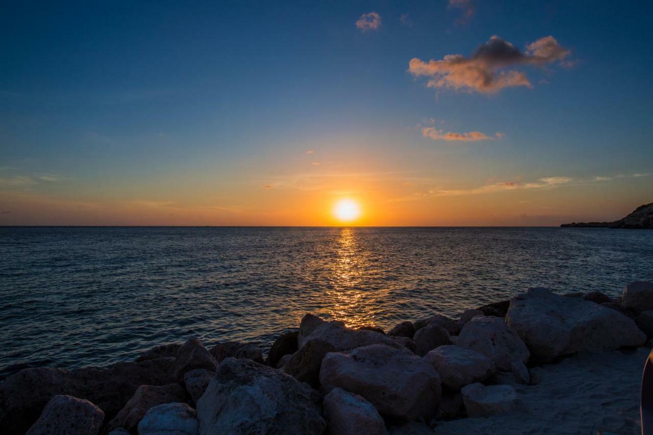 Blue Bay Beach Apartments ภายนอก รูปภาพ